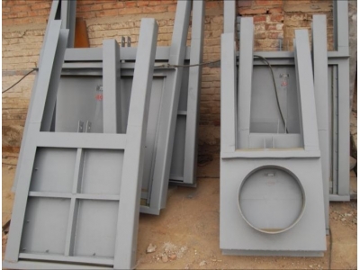 不銹鋼 方、圓小閘門